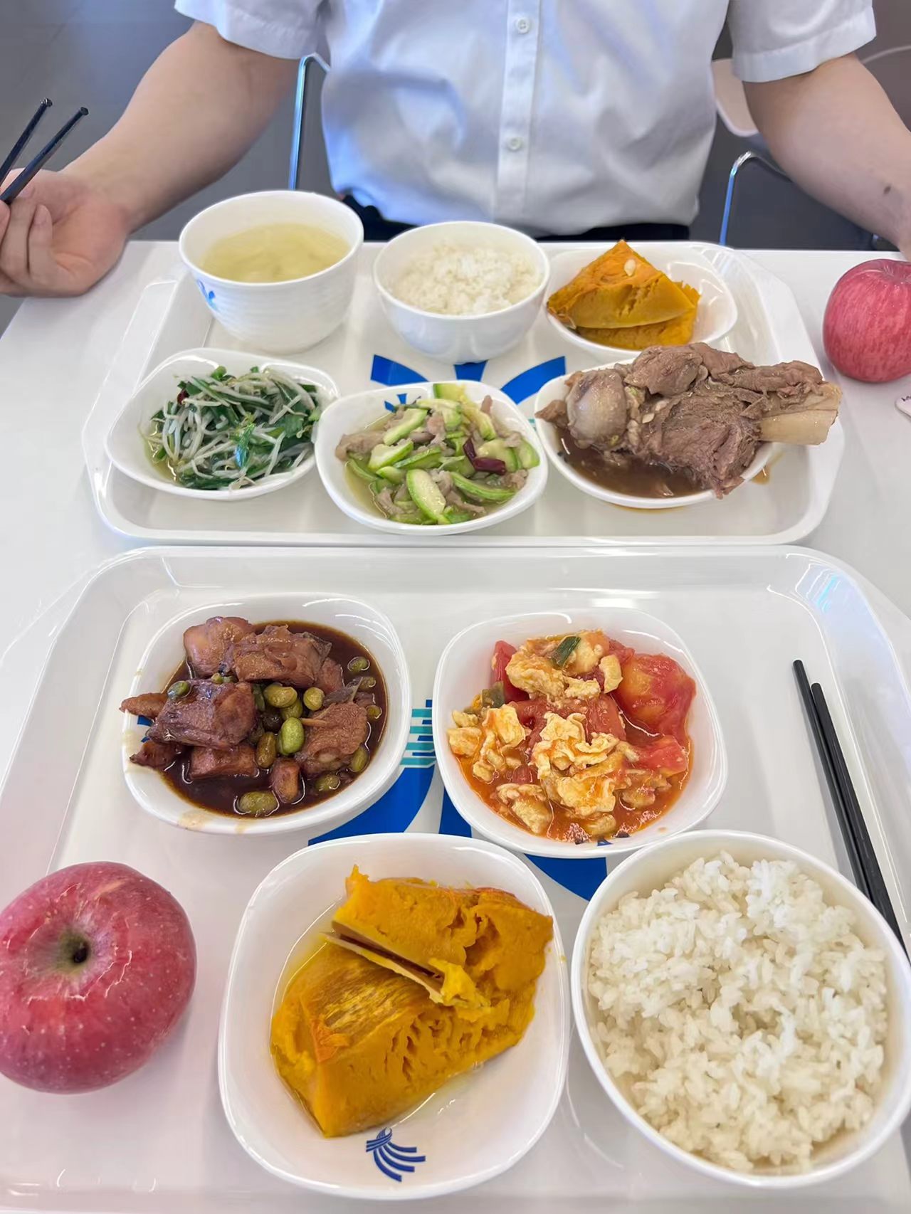 为什么总有人说中国这不好那不好，但是我作为一个90后，小时候是吃过苦的，我看的到我的生活在变好？
